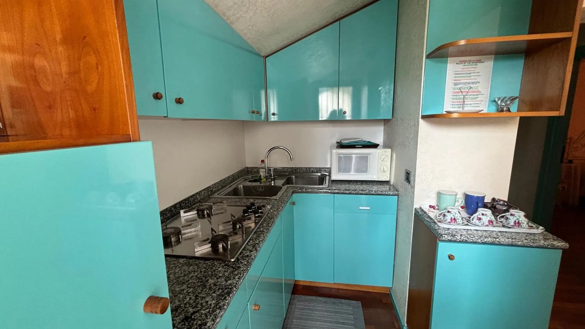 Attico Di Charme Bed & Breakfast Verona